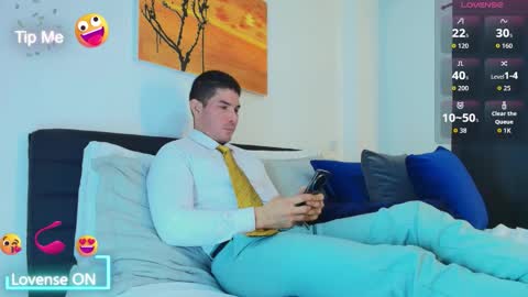 andrewstelee online show from September 27, 11:13 pm