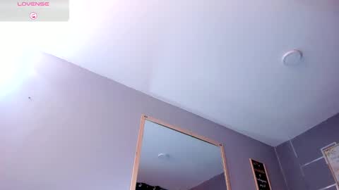 Snapshot of andrius_24 chatting on January 18, 3:49 pm      online show from January 18, 3:49 pm