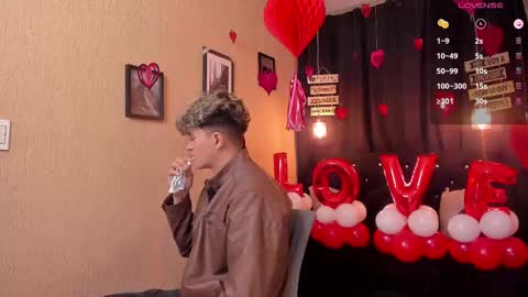 Snapshot of andrius_24 chatting on February 14, 2:02 pm      online show from February 14, 2:02 pm