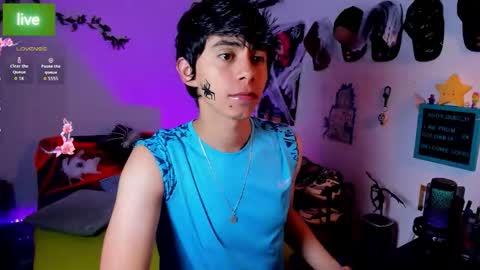 Snapshot of andy_guez_11 chatting on October 6, 10:11 am andy_guez_11 online show from October 6, 10:11 am
