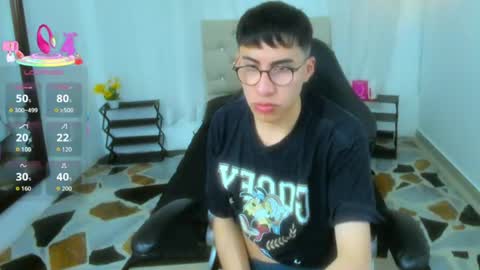 Andy online show from June 26, 8:36 pm