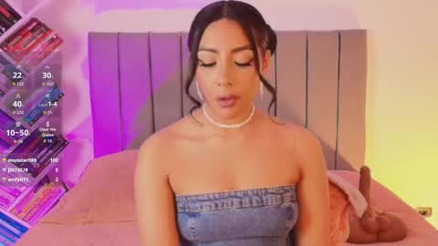 andy_saenz13 online show from March 8, 2:15 am