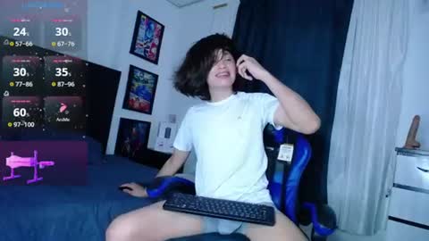 andy online show from July 8, 11:19 pm