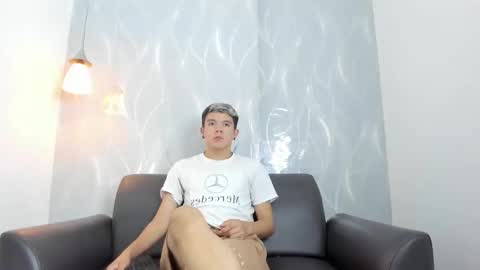 andyfame11 online show from February 15, 12:04 pm