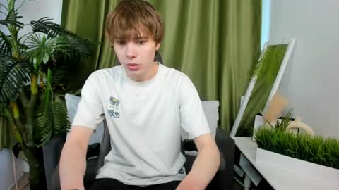 Mandy and Andy online show from June 3, 1:25 pm