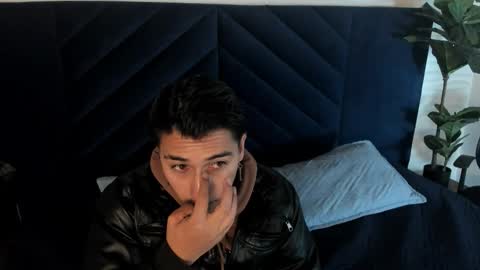 Andy Joy  online show from December 14, 10:32 am