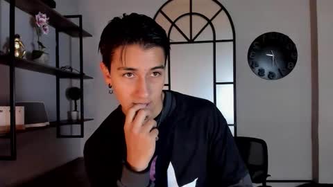 Andy Joy  online show from October 23, 11:44 am