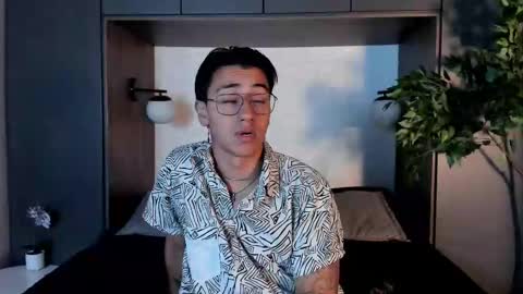 Andy Joy  online show from December 21, 12:00 pm