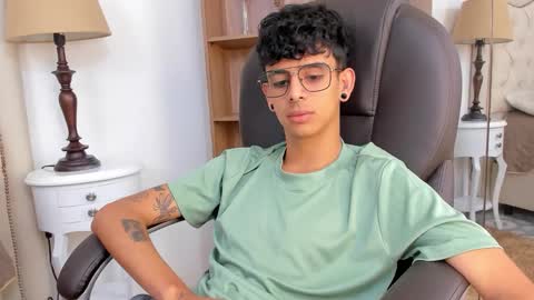 andyxibrat online show from June 3, 12:08 pm