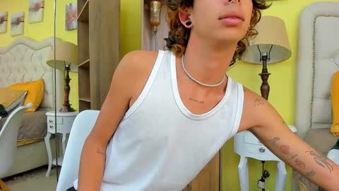 Snapshot of andyxibrat chatting on October 14, 7:39 pm andyxibrat online show from October 14, 7:39 pm