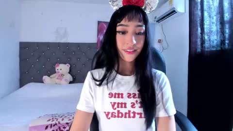          online show from November 28, 2:13 pm