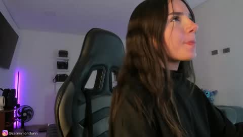      online show from April 13, 3:11 am