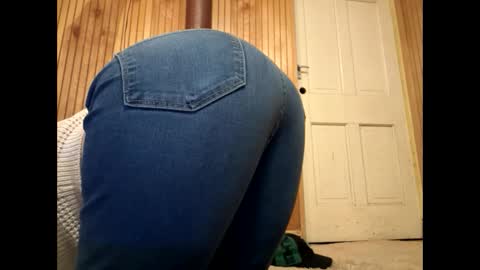 aneoakley online show from December 19, 12:55 pm