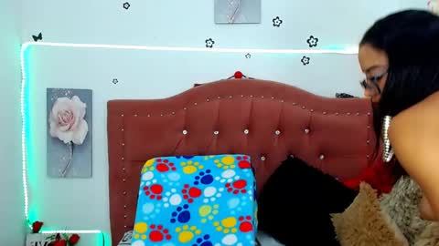 Snapshot of ange_drty chatting on January 18, 12:46 am ange_drty online show from January 18, 12:46 am