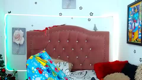 Snapshot of ange_drty chatting on December 28, 6:18 pm ange_drty online show from December 28, 6:18 pm