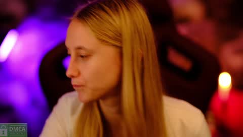 angeellina online show from January 1, 10:56 pm