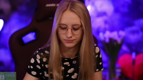 angeellina online show from January 19, 2:04 am