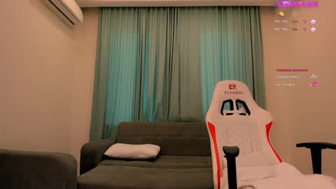 angel_asia_ online show from October 10, 3:45 am