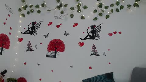 Snapshot of angel_curl chatting on February 17, 1:44 pm Angel Curl online show from February 17, 1:44 pm
