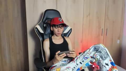 angel_dustt1 online show from June 10, 8:40 pm