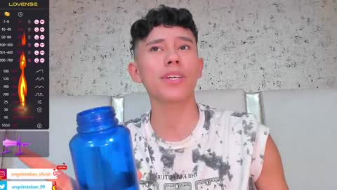 Snapshot of angel_esteban_fx chatting on March 5, 10:00 am ngel Esteban online show from March 5, 10:00 am