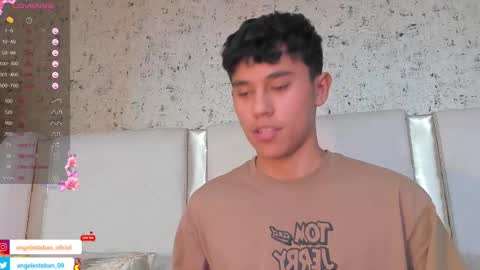 Snapshot of angel_esteban_fx chatting on February 28, 10:09 am ngel Esteban online show from February 28, 10:09 am