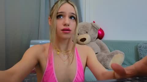 Gabriella online show from April 3, 3:13 am