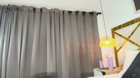 Nicolle  online show from April 1, 11:44 am