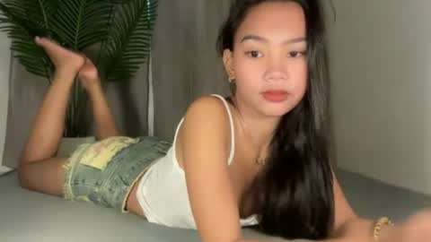 angel_petite07 online show from July 19, 1:30 am