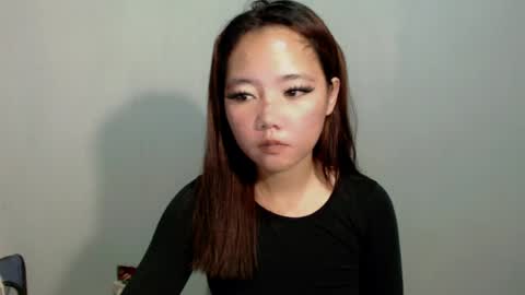 angel_piecumxx online show from July 14, 5:18 pm