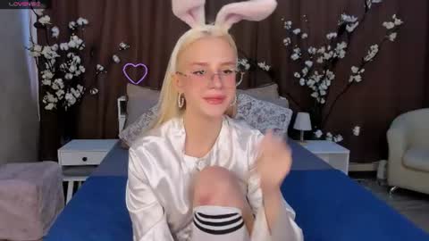 Angelica online show from June 9, 2:17 pm