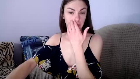 Zoe online show from September 29, 8:24 am