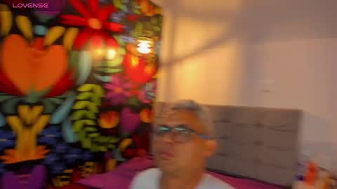 angela and bruno online show from February 2, 9:07 am