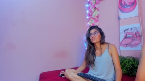 angela and bruno online show from February 24, 8:27 am