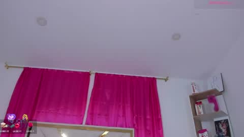 angela_garciaa online show from July 17, 11:50 pm