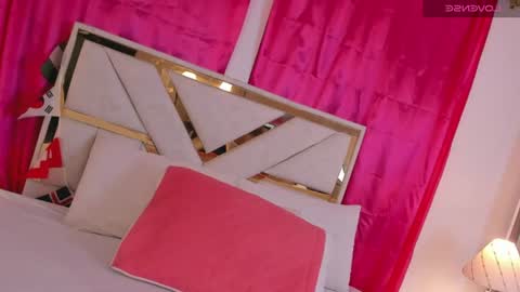 angela_garciaa online show from June 27, 8:04 pm