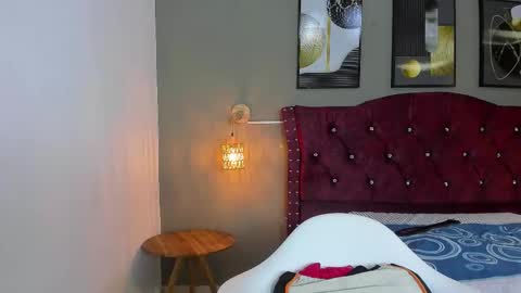 angela_nix online show from January 9, 6:46 pm