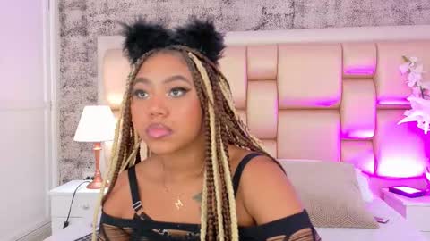 Angela Roberts online show from November 23, 6:22 am