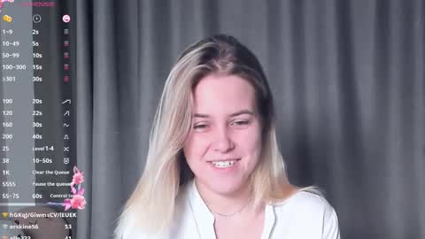 Snapshot of angelanty chatting on October 24, 4:30 pm Darsi Anty online show from October 24, 4:30 pm