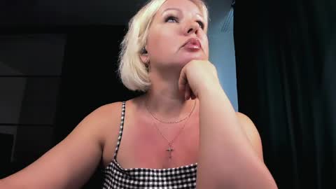 glow online show from June 5, 6:13 pm