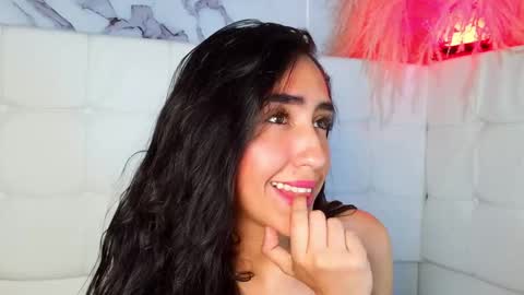 Angela online show from May 7, 3:30 pm