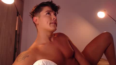 Angel online show from March 10, 10:55 pm