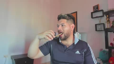 angel online show from November 17, 3:03 pm