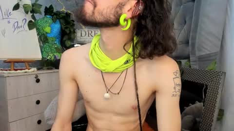 angeldamianart online show from November 21, 10:41 pm