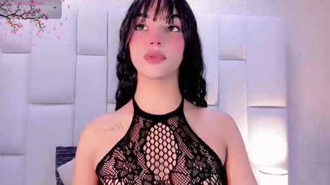 angeles_bust online show from February 3, 8:35 pm