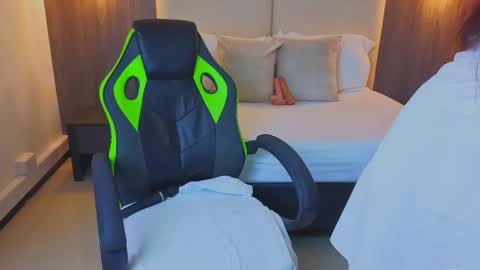 A N G E L I C A online show from February 20, 7:05 pm