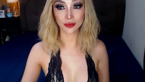 MS. AMALIA online show from October 30, 8:26 am