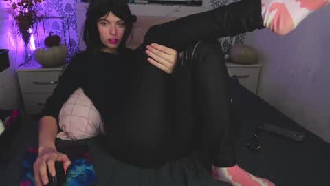 Angelika Rouge online show from December 3, 6:19 pm