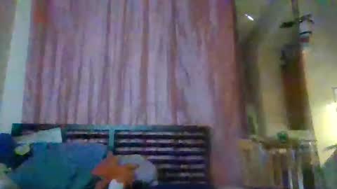 Angelikka Freakd out Pikkels online show from April 18, 4:36 am