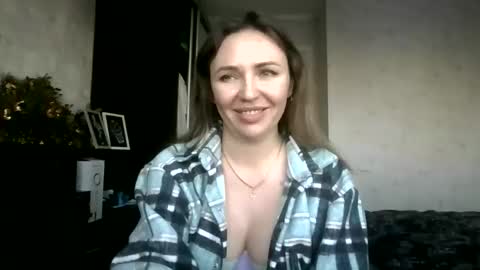 angelinalove28 online show from January 15, 10:35 am